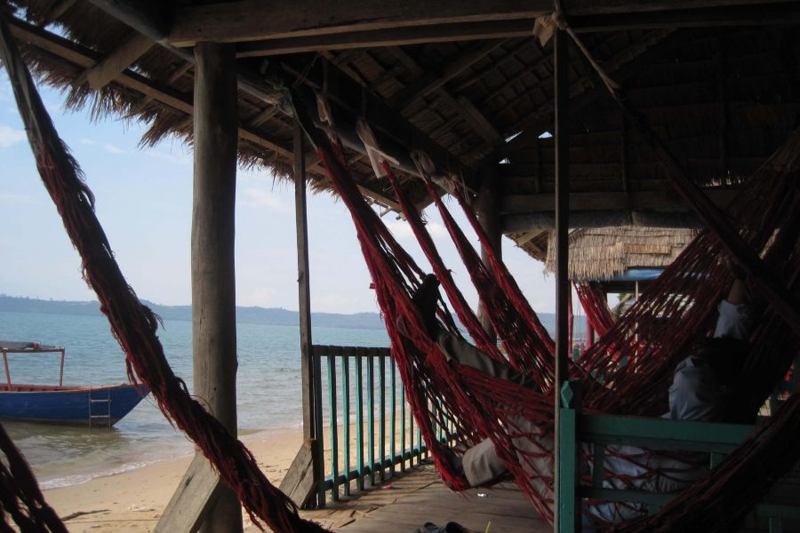 柬埔寨海滩上的吊床，我在那里等着上船去冒险旅行。开云体育总入球©开云体育登录入口手机版官网网址KettiWilhelm2015