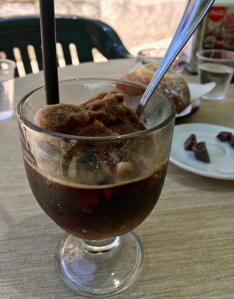 Granita al caffé -咖啡味的Granita -西西里岛早餐。©开云体育登录入口手机版官网网址KettiWilhelm2020